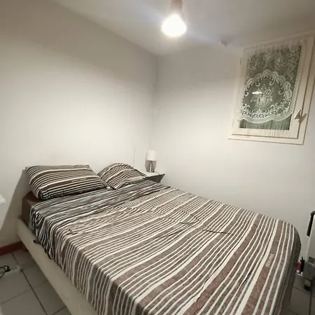 Pavillon Familial Proche De La - Pierre La 5lsento32 Apartment